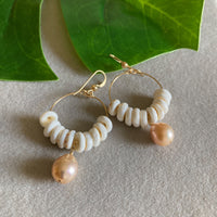 Yumilani Jewelry【Puka shell &Fresh water pearlピアス／14KGF】 [SIMMA Hawaii]